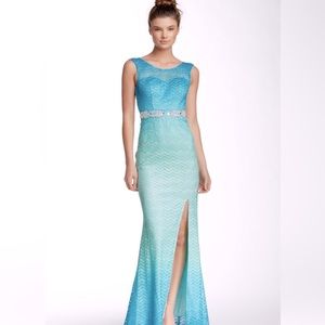 🆕💐💐City Triangles OMBRÉ Teal/Turquoise/Seafoam Prom or homecoming gown🐠🐠🐠